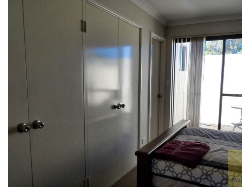 10/11 Serls Street, Armadale WA 6112