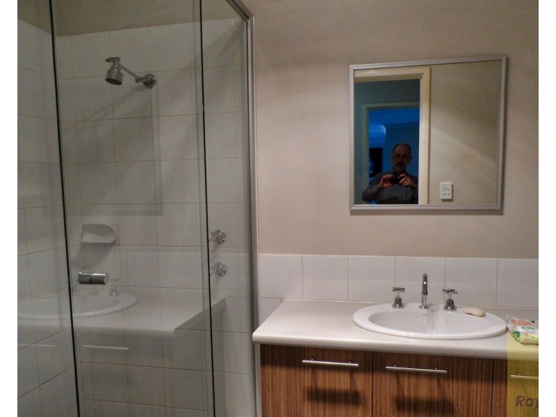 10/11 Serls Street, Armadale WA 6112