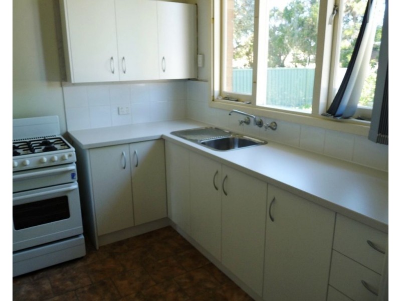 17 Abingdon Place, Kelmscott WA 6111