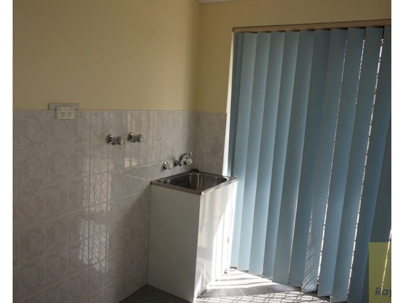 9 Seville Drive, Seville Grove WA 6112