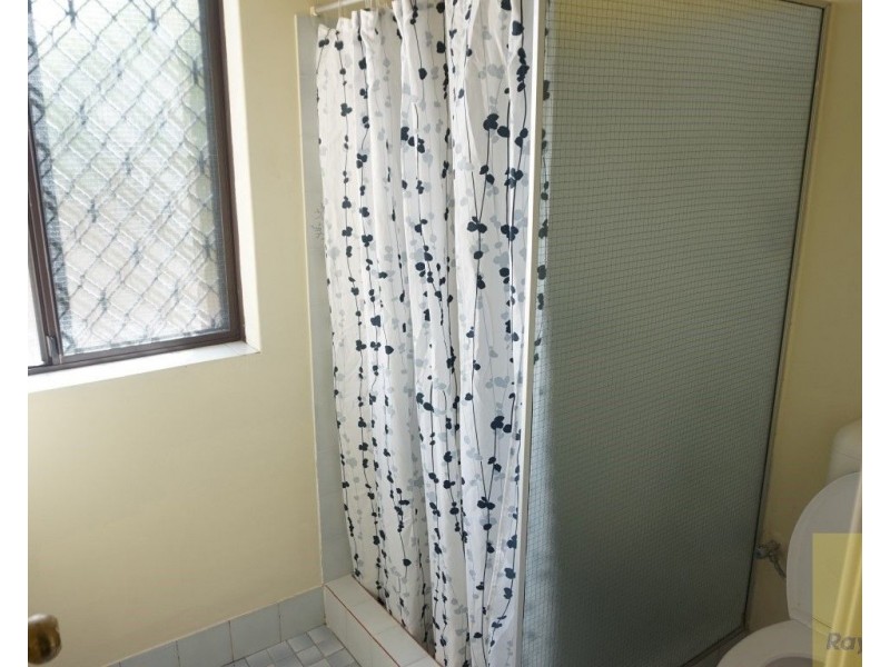 9 Seville Drive, Seville Grove WA 6112