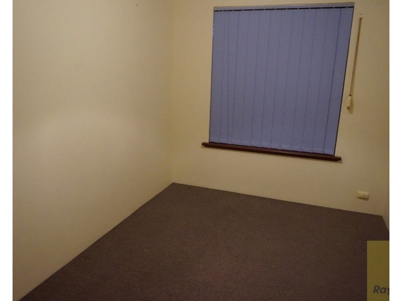 9 Seville Drive, Seville Grove WA 6112