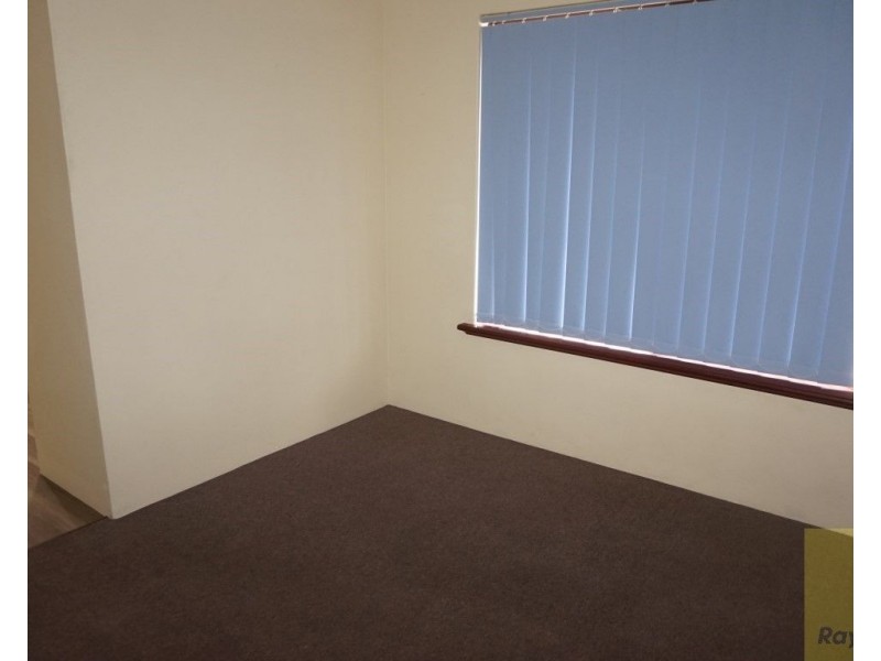 9 Seville Drive, Seville Grove WA 6112