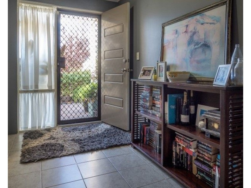 32 Munday Avenue, Brookdale WA 6112