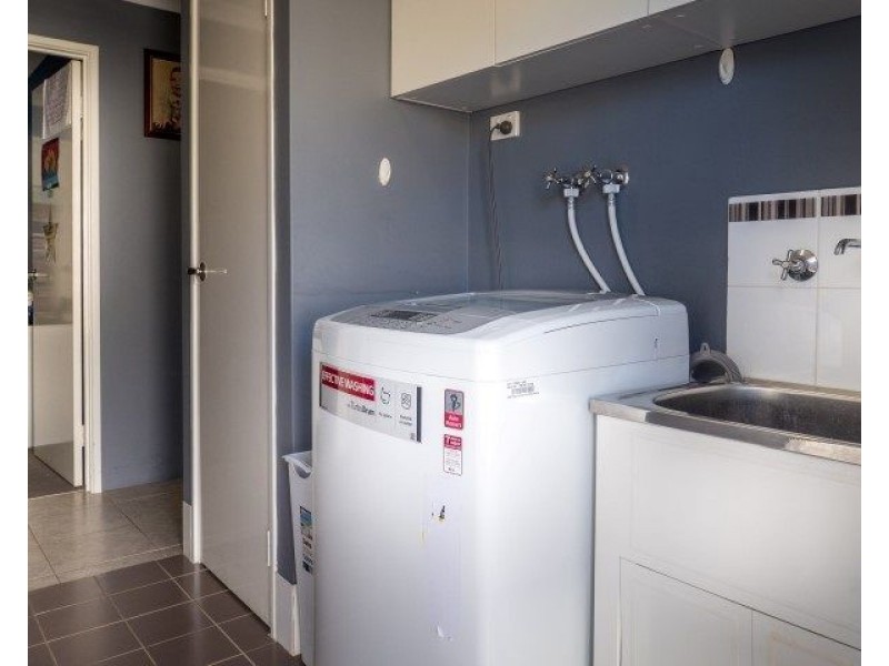 32 Munday Avenue, Brookdale WA 6112