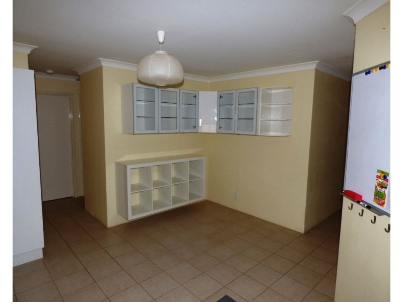 8/23 Quarram Way, Gosnells WA 6110