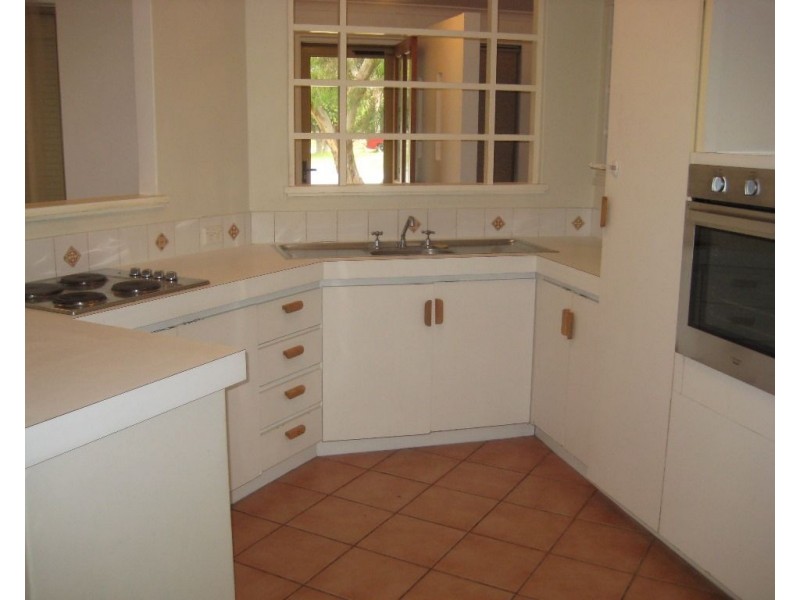 11 Denning Court, Seville Grove WA 6112