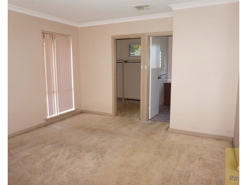 18 Tijuana Road, Armadale WA 6112