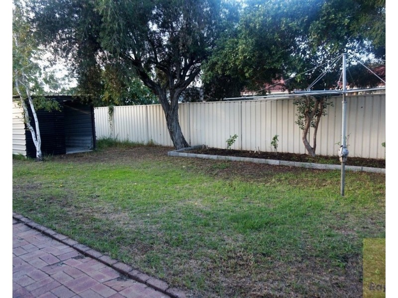 18 Tijuana Road, Armadale WA 6112
