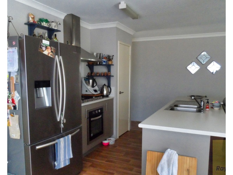 4 Podger Way, Brookdale WA 6112