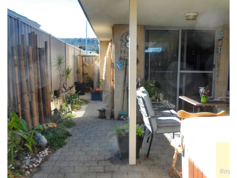 4 Podger Way, Brookdale WA 6112