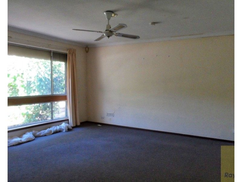 37 Townley Street, Armadale WA 6112