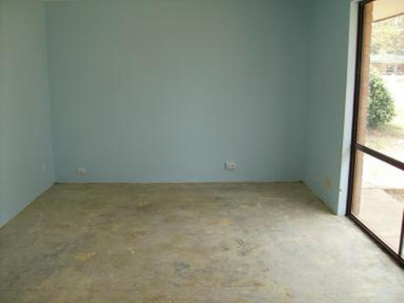 8 Barge Court, Armadale WA 6112