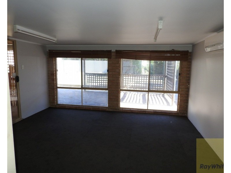 22 Seville Drive, Seville Grove WA 6112