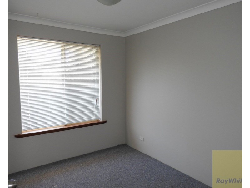 22 Seville Drive, Seville Grove WA 6112