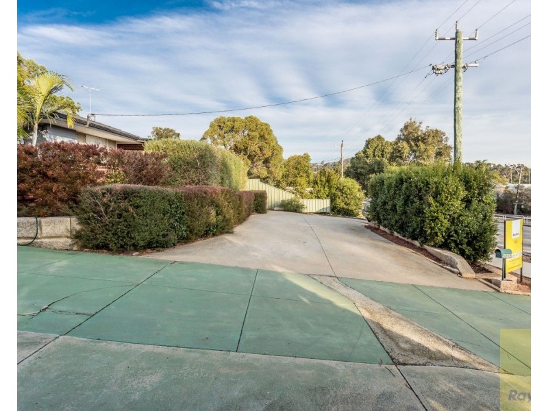 3212 Albany Highway, Mount Nasura WA 6112