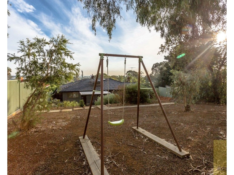 3212 Albany Highway, Mount Nasura WA 6112