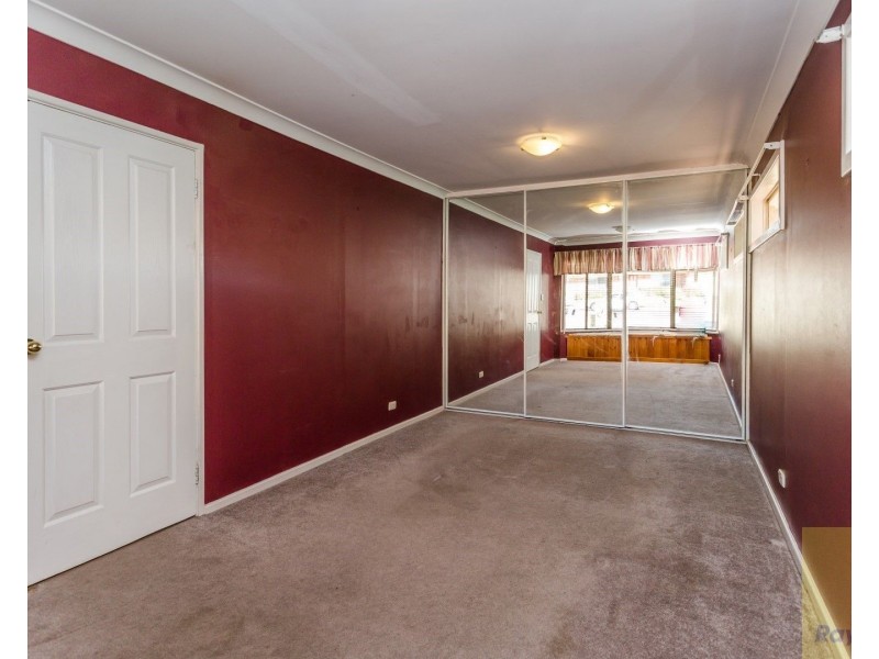 72 Derry Avenue, Mount Nasura WA 6112