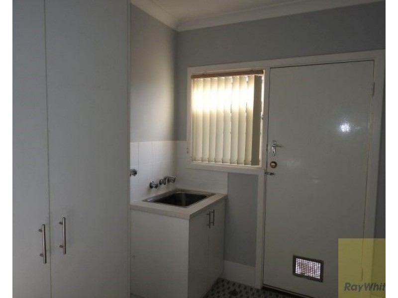 19 Dawson Street, Armadale WA 6112