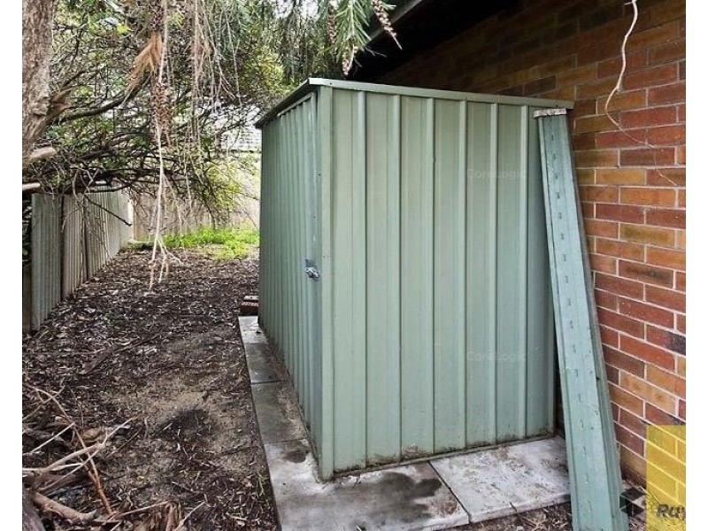 27D Robin Hood Avenue, Armadale WA 6112