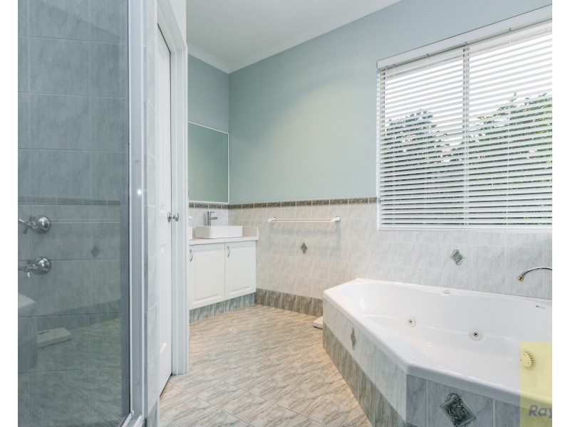 9 Roberta Rise, Mount Nasura WA 6112