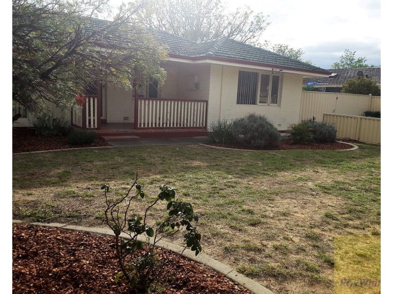 13 Blantyre Way, Kelmscott WA 6111