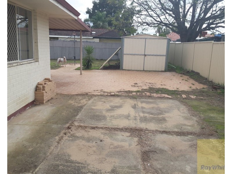 13 Blantyre Way, Kelmscott WA 6111