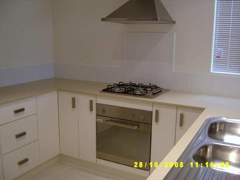 4/17 Friar Road, Armadale WA 6112