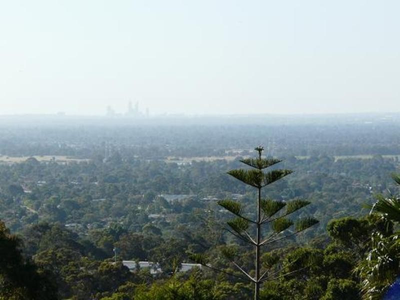 67 Carawatha Avenue, Mount Nasura WA 6112