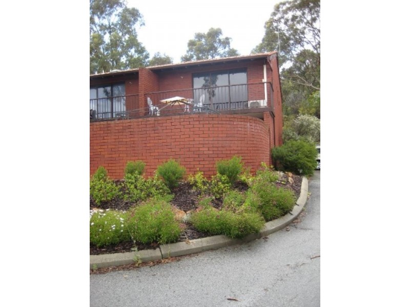 9/3 Marsh Road, Mount Richon WA 6112