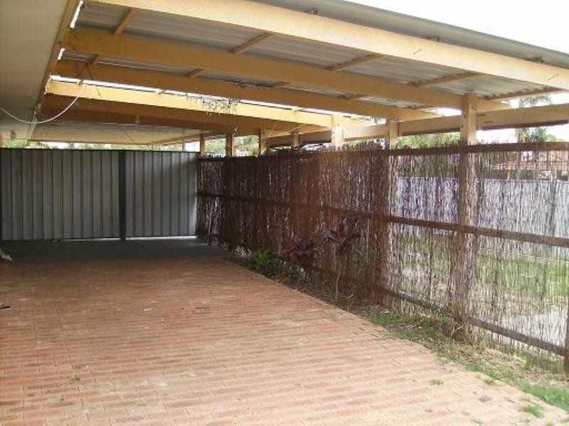 2 Damson Grove, Armadale WA 6112