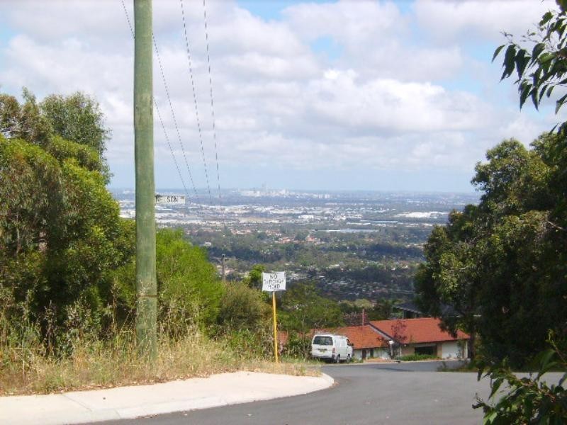 28 Nelson Crescent, Lesmurdie WA 6076