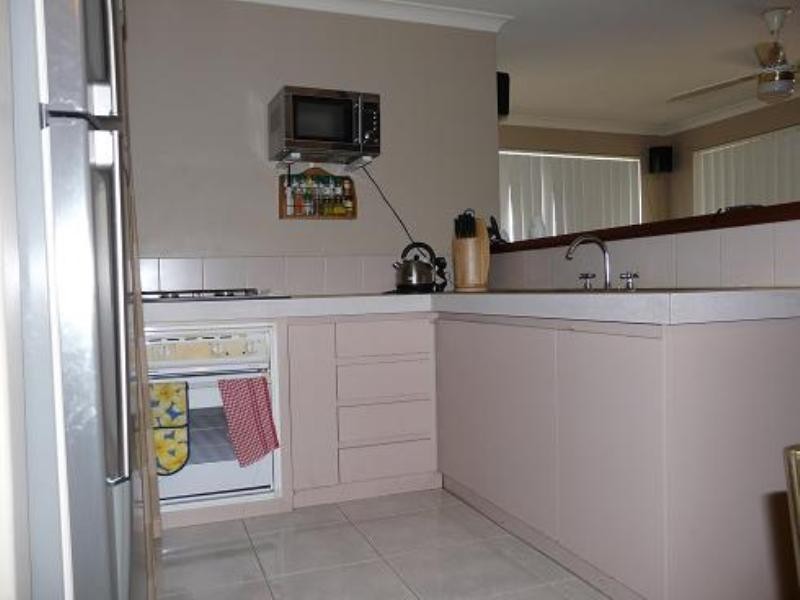 62 Strawberry Drive, Seville Grove WA 6112