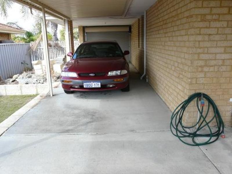 62 Strawberry Drive, Seville Grove WA 6112