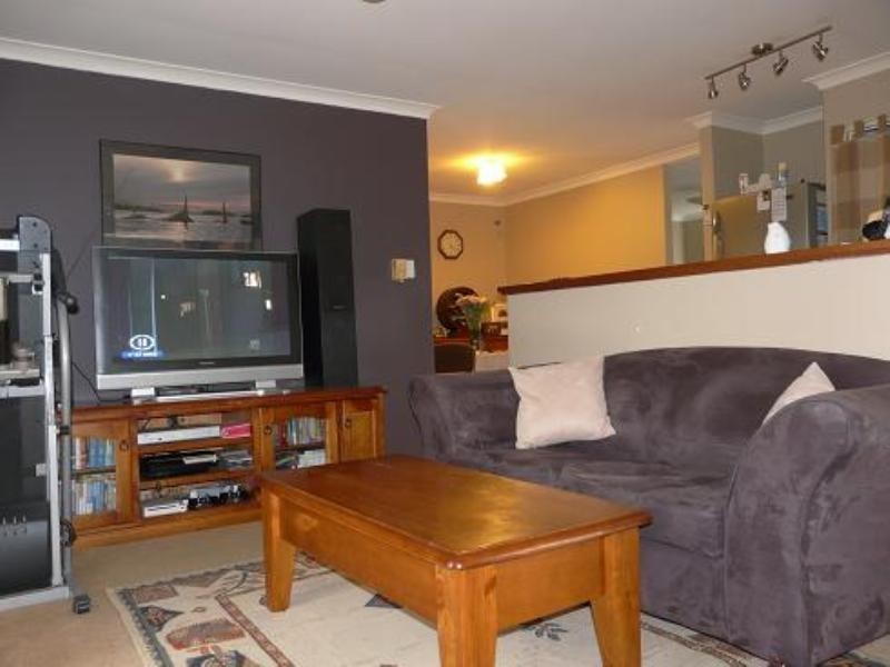 62 Strawberry Drive, Seville Grove WA 6112