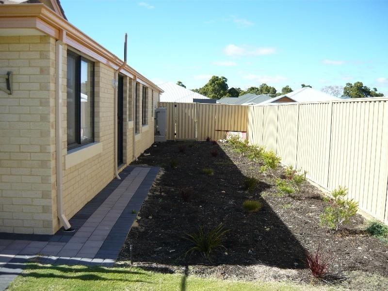 36 Pomera Drive, Byford WA 6122