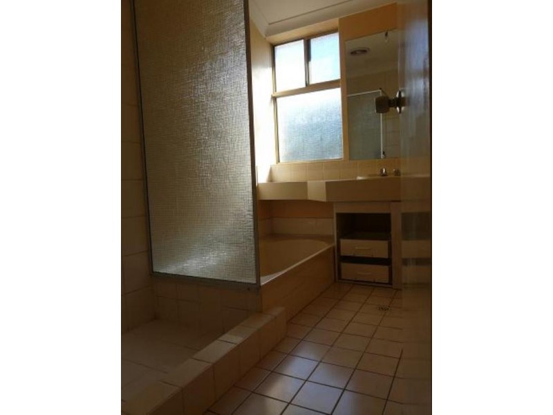 7 Emperor Close, Seville Grove WA 6112