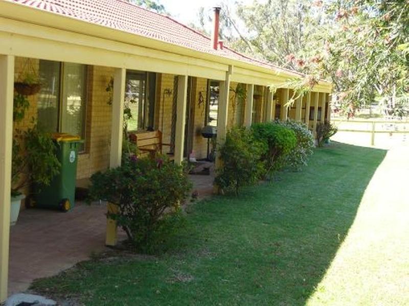 44 Springfield Road, Bedfordale WA 6112