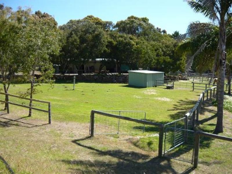 44 Springfield Road, Bedfordale WA 6112