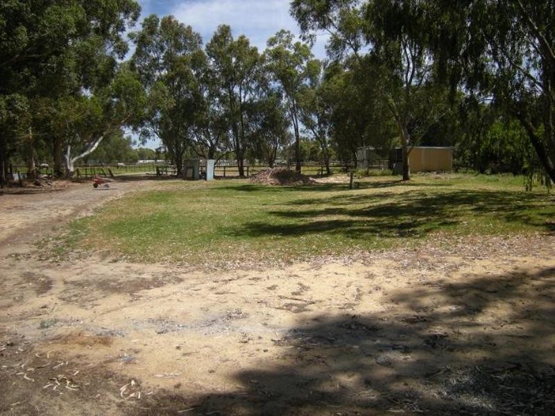 140 Abernethy Road, Byford WA 6122