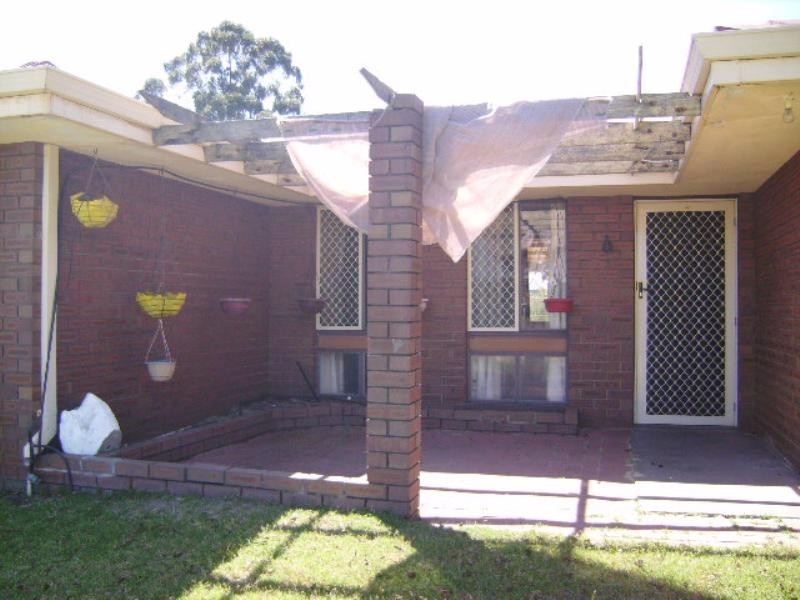 736 Rowley Road, Oakford WA 6121