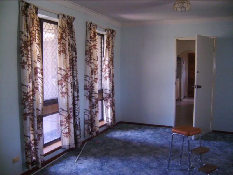 736 Rowley Road, Oakford WA 6121