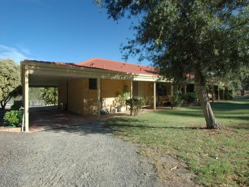 44 Springfield Road, Bedfordale WA 6112