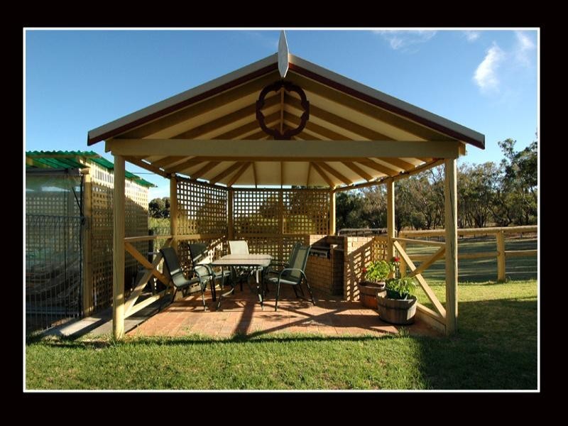 44 Springfield Road, Bedfordale WA 6112