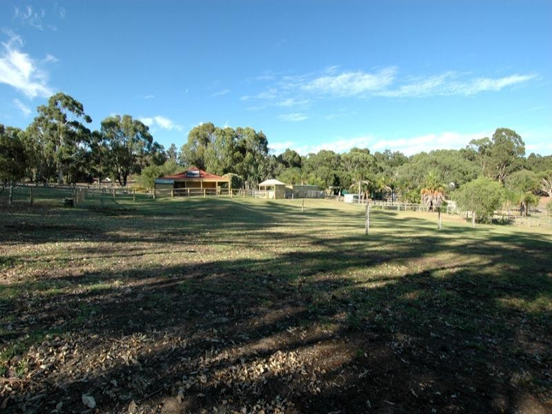 44 Springfield Road, Bedfordale WA 6112