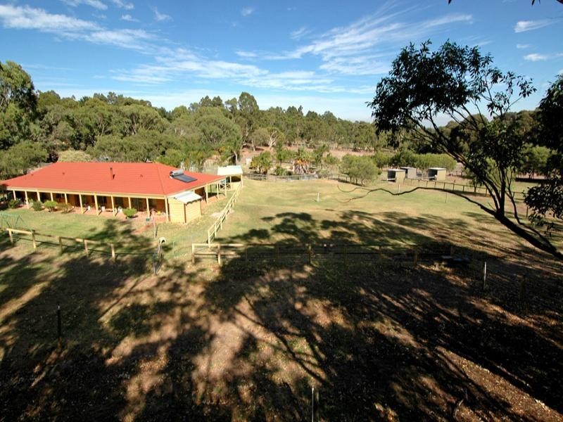 44 Springfield Road, Bedfordale WA 6112