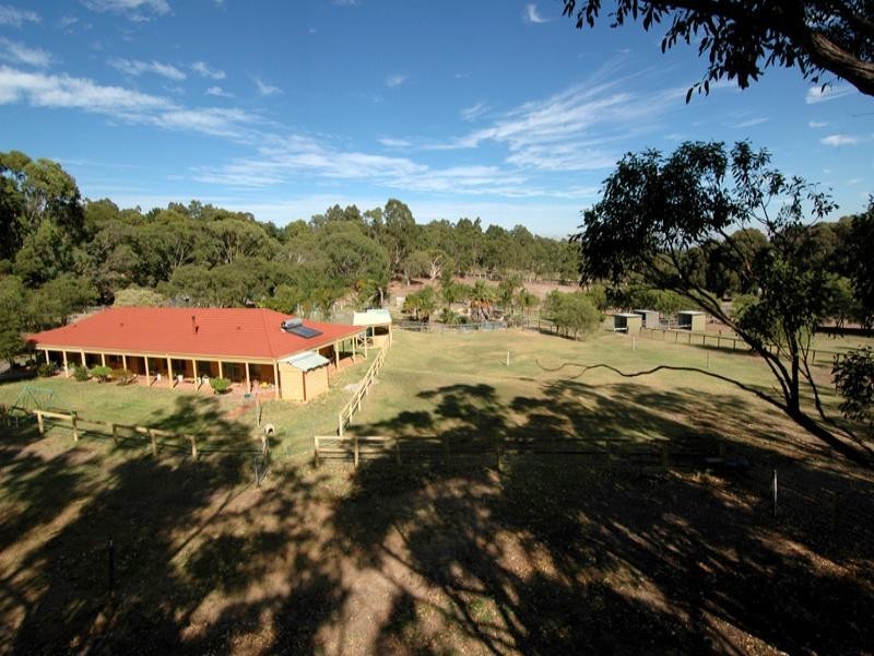 44 Springfield Road, Bedfordale WA 6112