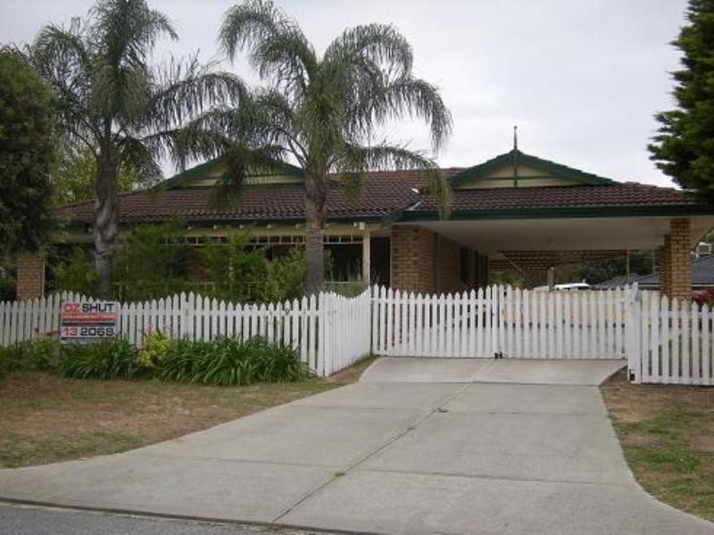 9 Grafham Road, Brookdale WA 6112