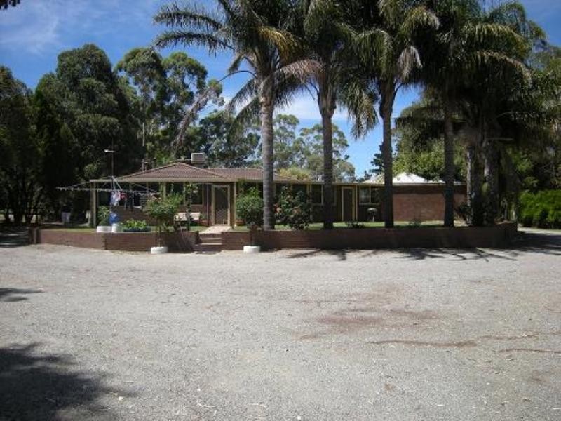 140 Abernethy Road, Byford WA 6122