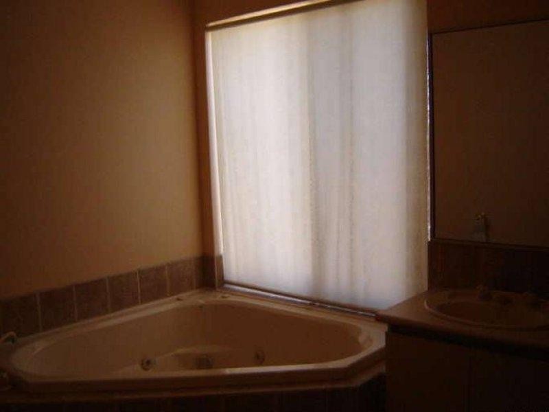 31 Merilee Terrace, Kelmscott WA 6111